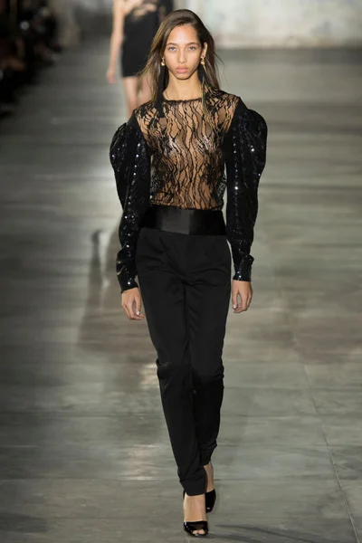 Look 42